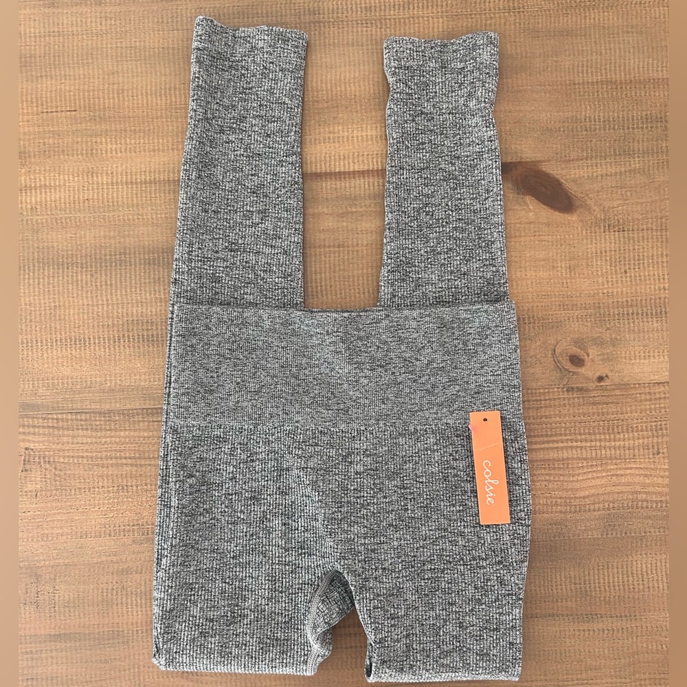 Gray Ribbed High-Waisted Leggings